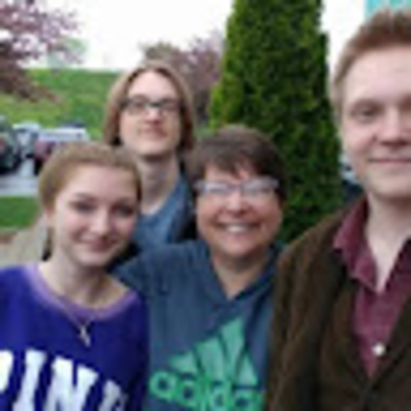 Meet your Posher, Aeslin - Picture 1 of 1